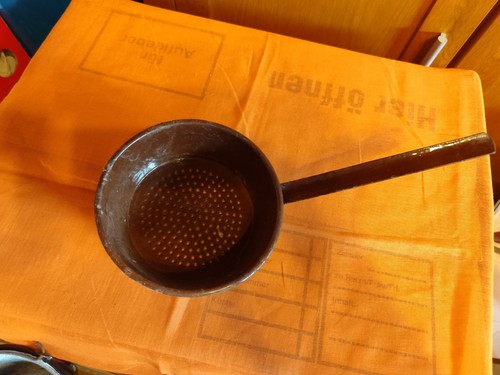 Emaille sieb alt braun - emaille,