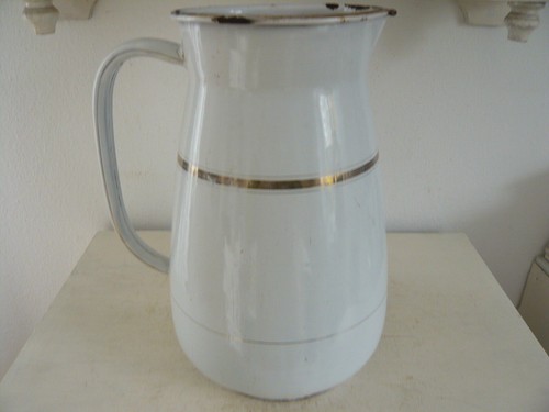 Alter grosser emaille krug - emaille,