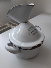 Emaille Inhalator, Email